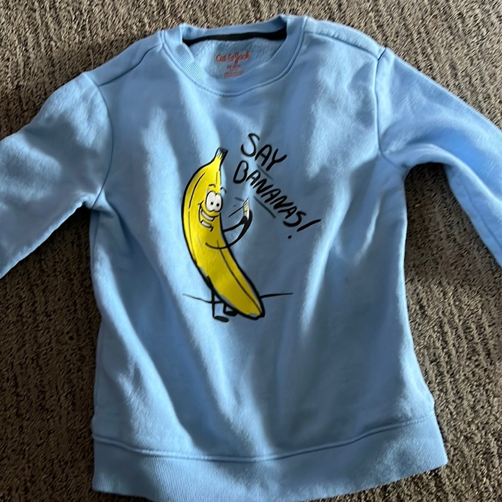 Boys sweater, 4-5 XS. Gently worn.
